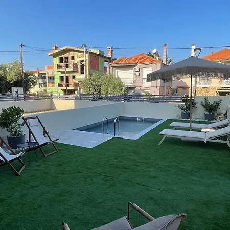 Willa Trinity Pool White Nea Iraklitsa