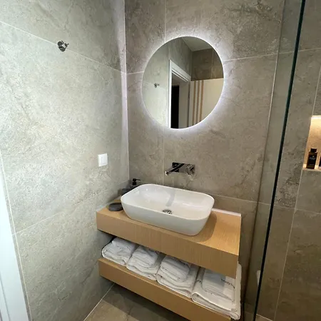 Trinity Pool White * Nea Iraklitsa