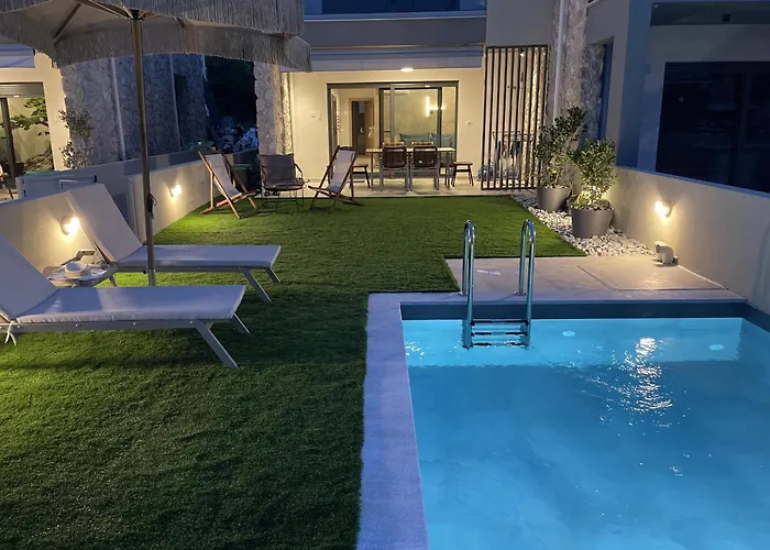 Trinity Pool White Villa